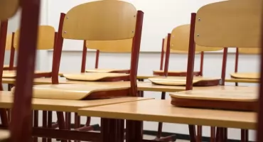 Stare krzesła do kosza! TAK dla krzeseł ergonomicznych!