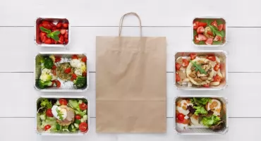 Jedzenie z dostawą do domu – dieta pudełkowa dla wymagających